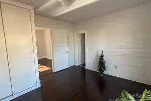 142 26th St SW, Hickory, NC 28602 - Photo 5