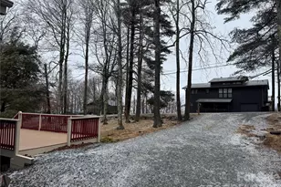 105 Pinnacle Ridge Rd, Beech Mountain, NC 28604 - Photo 3