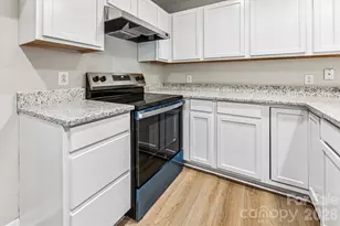 718 W Trade St, Charlotte, NC 28202 - Photo 19