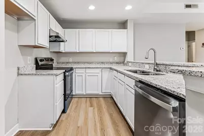 718 W Trade Street #302, Charlotte, NC 28202 - Photo 21