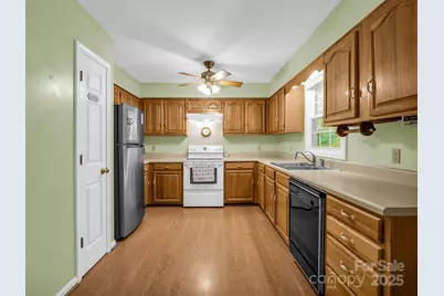 112 Serenity Circle, Hendersonville, NC 28792 - Photo 9