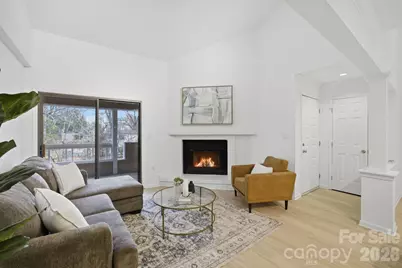 413 W 8th Street, Charlotte, NC 28202 - Photo 3