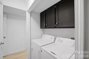 413 W 8th St, Charlotte, NC 28202 - Photo 11