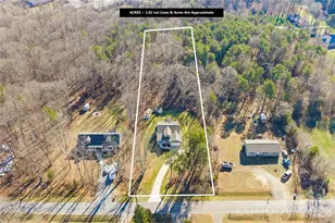 1600 Barefoot Ave, Catawba, NC 28609 - Photo 3