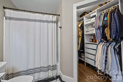 2704 Hillmont Drive, Charlotte, NC 28226 - Photo 17