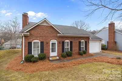 2704 Hillmont Drive, Charlotte, NC 28226 - Photo 23