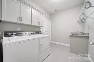 1449 N Center St, Hickory, NC 28601 - Photo 19