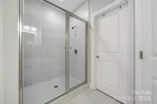 1449 N Center St, Hickory, NC 28601 - Photo 17