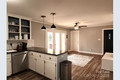 432 Virginia Avenue, Statesville, NC 28677 - Photo 5