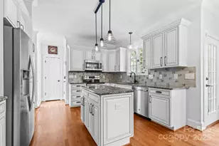 7601 Sharpthorne Pl, Charlotte, NC 28270 - Photo 11