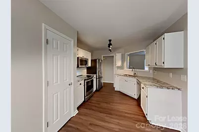 1040 Chaucery Lane, Matthews, NC 28104 - Photo 5