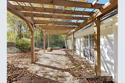 1040 Chaucery Lane, Matthews, NC 28104 - Photo 25