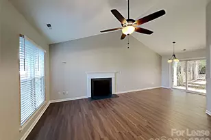 1040 Chaucery Ln, Matthews, NC 28104 - Photo 9