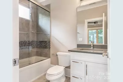 2011 Sharon Avenue, Charlotte, NC 28211 - Photo 33