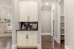 2011 Sharon Ave, Charlotte, NC 28211 - Photo 15