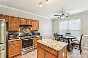 610 Grantham Ln, Charlotte, NC 28262 - Photo 15