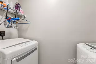 610 Grantham Ln, Charlotte, NC 28262 - Photo 35