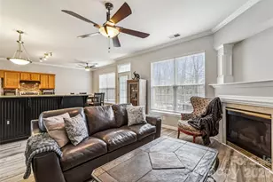 610 Grantham Ln, Charlotte, NC 28262 - Photo 19