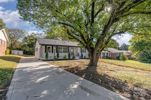 3208 Clearview Dr, Charlotte, NC 28216 - Photo 3