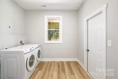 3208 Clearview Drive #8, Charlotte, NC 28216 - Photo 21