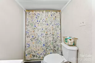 507 S Maple St, Dallas, NC 28034 - Photo 13