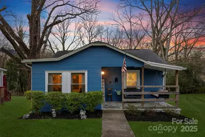 507 S Maple Street, Dallas, NC 28034 - Photo 1