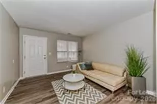 300 Hoskins Mill Ln, Charlotte, NC 28208 - Photo 13