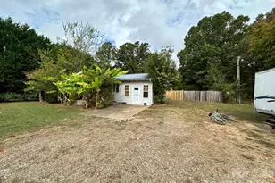 1859 Rollins Dr, Catawba, NC 28609 - Photo 21