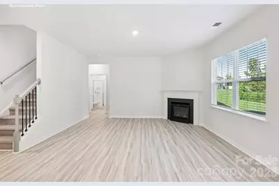 536 Dazzle Loop, Newton, NC 28658 - Photo 5