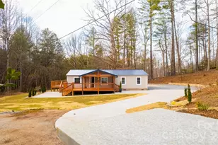 1380 Jacobs Ln, Morganton, NC 28655 - Photo 3