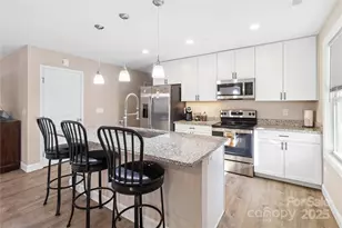 60 Oakwood Dr, Horse Shoe, NC 28792 - Photo 11