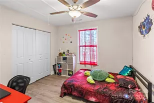 60 Oakwood Dr, Horse Shoe, NC 28792 - Photo 27