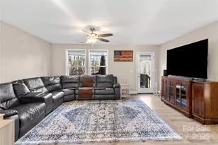 60 Oakwood Dr, Horse Shoe, NC 28792 - Photo 19