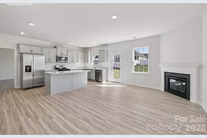 552 Dazzle Loop, Newton, NC 28658 - Photo 9