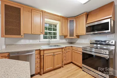 4937 Vincent Lane, Charlotte, NC 28210 - Photo 9