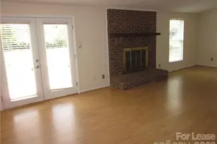 11411 Misty Valley Ct, Charlotte, NC 28226 - Photo 5