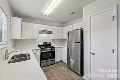 7030 Huntsmaster Drive, Charlotte, NC 28277 - Photo 15