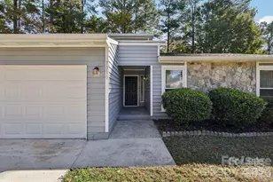 7030 Huntsmaster Dr, Charlotte, NC 28277 - Photo 3