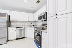 2056 University Heights Ln, Charlotte, NC 28213 - Photo 11