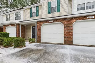 2056 University Heights Ln, Charlotte, NC 28213 - Photo 3