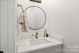 22 Chesten Mountain Dr, Asheville, NC 28803 - Photo 23