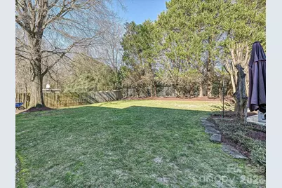 6801 Rea Croft Drive, Charlotte, NC 28226 - Photo 27