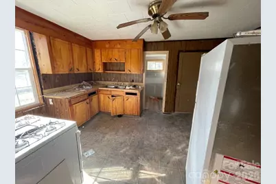 35 Center Street, Great Falls, SC 29055 - Photo 11