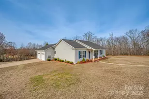 123 N Cul De Sac St, Forest City, NC 28043 - Photo 3