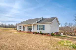 123 N Cul De Sac St, Forest City, NC 28043 - Photo 5