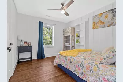 2633 Old North Sharon Amity Road, Charlotte, NC 28205 - Photo 15