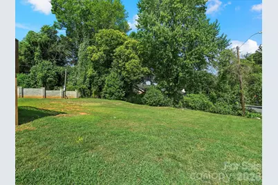 2633 Old North Sharon Amity Road, Charlotte, NC 28205 - Photo 27