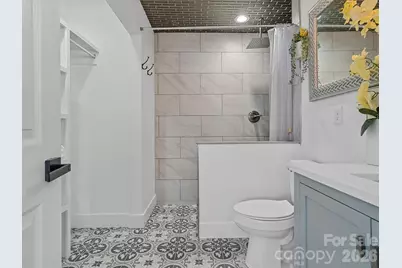 2633 Old North Sharon Amity Road, Charlotte, NC 28205 - Photo 21