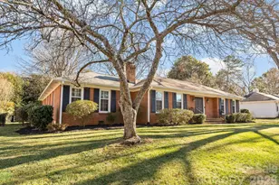 1024 Redcoat Dr, Charlotte, NC 28211 - Photo 3