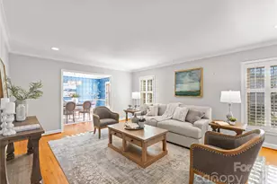 1024 Redcoat Dr, Charlotte, NC 28211 - Photo 5